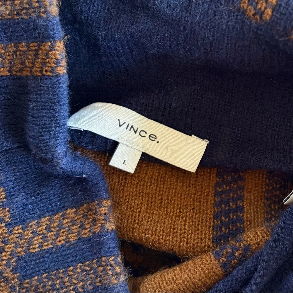 VINCE Cashmere Wool Tartan Plaid Sweater Marine/Umbra Large L - Picture 4 of 5